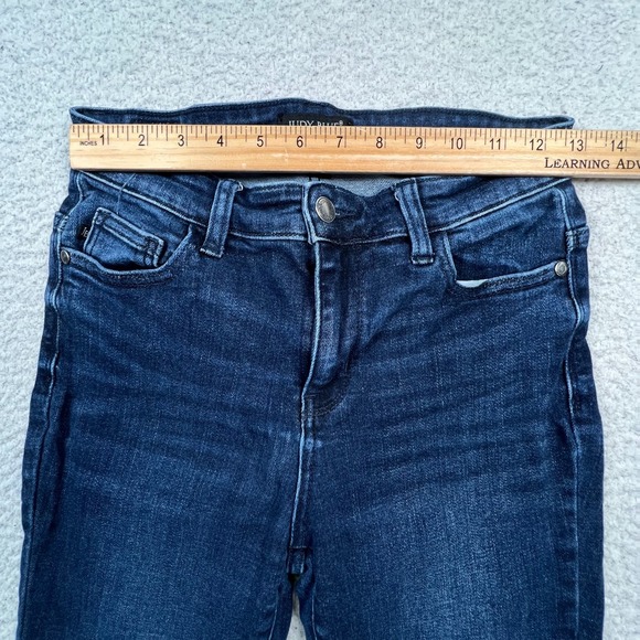 Judy Blue Jeans Womens 5/27 Skinny Fit Mid Rise Raw Hem Dark Wash Denim Blue - Picture 4 of 10